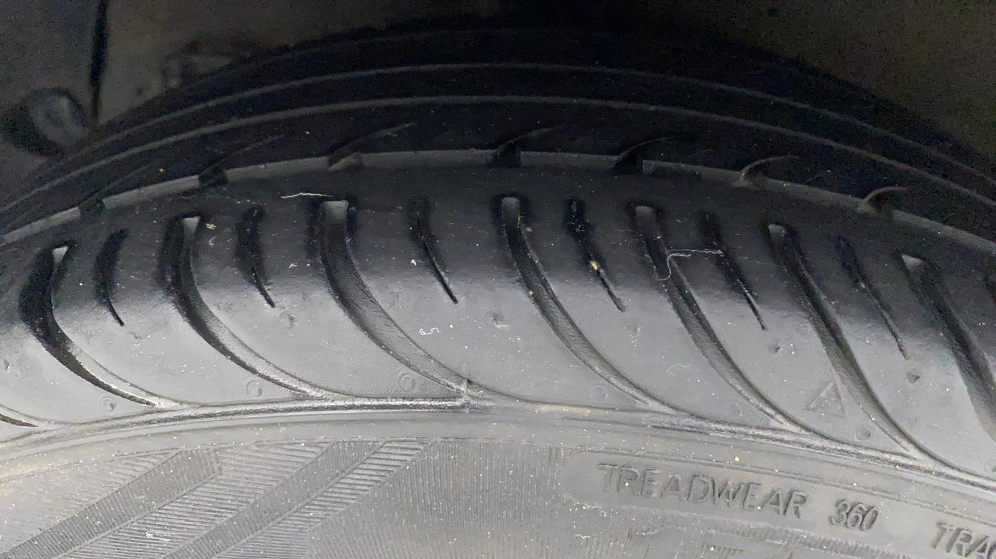 2014 Hyundai Xcent S 1.2, Petrol, Manual, 71,223 km, Right Rear Tyre Tread