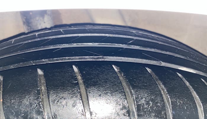 2019 Hyundai Verna 1.6 VTVT SX O, Petrol, Manual, 89,129 km, Right Rear Tyre Tread