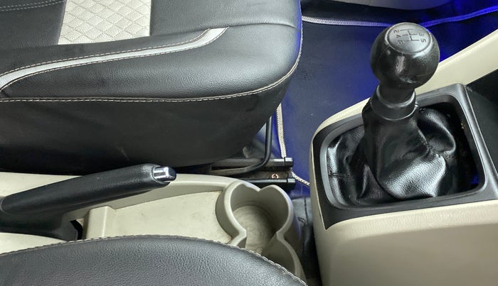 2016 Maruti Celerio VXI d, Petrol, Manual, 76,864 km, Gear Lever