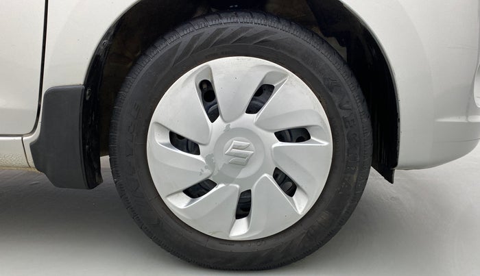 2016 Maruti Celerio VXI d, Petrol, Manual, 76,864 km, Right Front Wheel