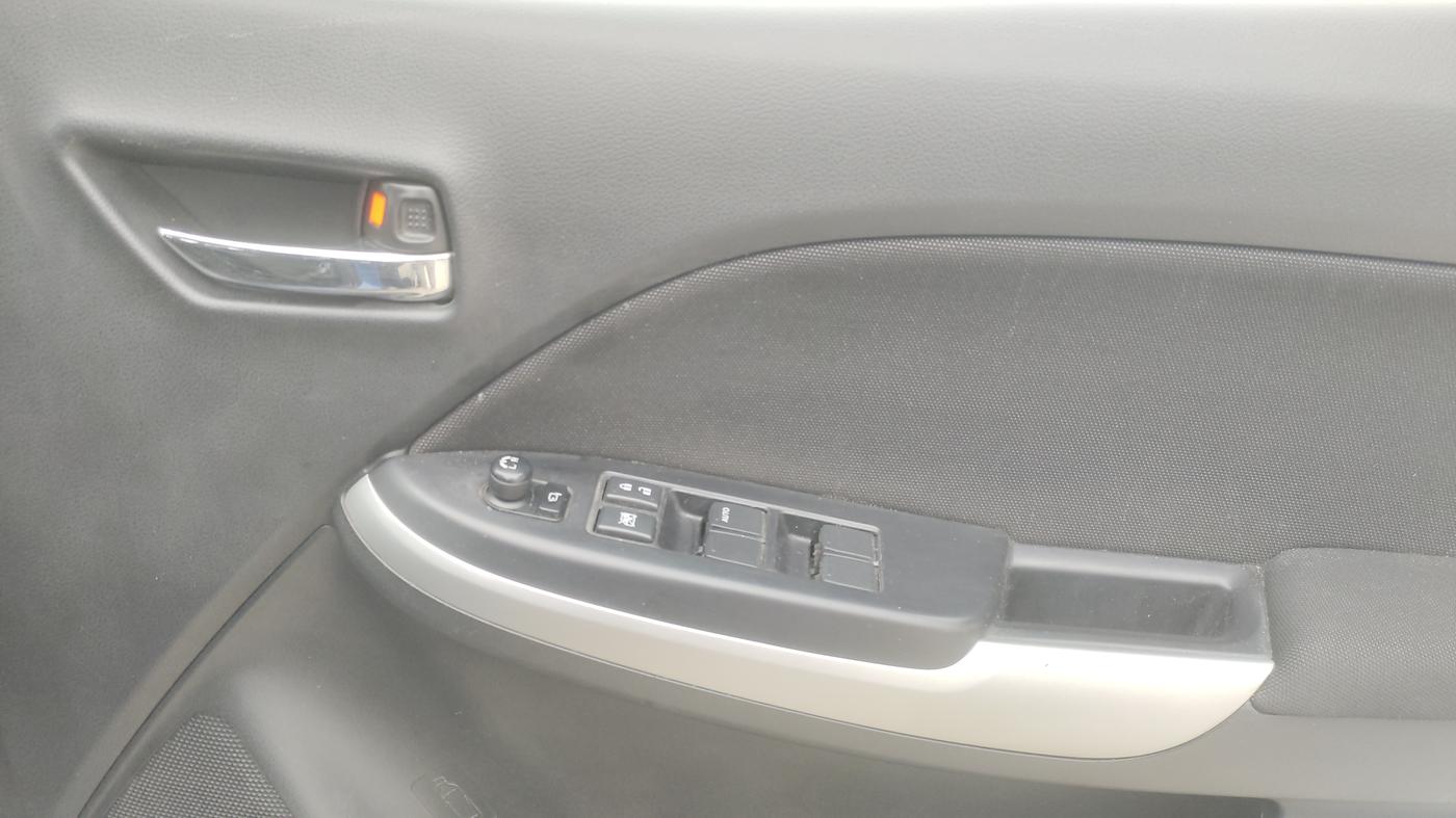 2019 Maruti Baleno DELTA PETROL 1.2, Petrol, Manual, 65,644 km, Driver Side Door Panels Control