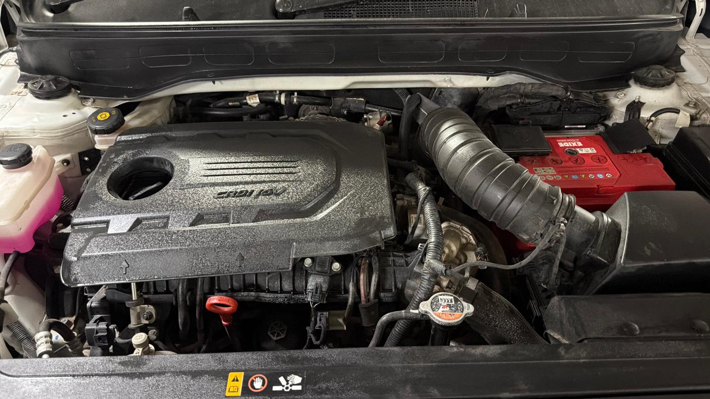 2022 Hyundai VENUE SX 1.5 (O) EXECUTIVE CRDI, Diesel, Manual, 1,15,508 km, Engine View