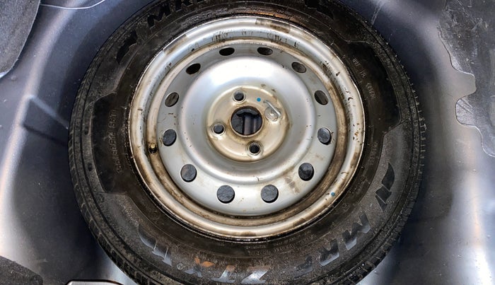 2016 Maruti Swift Dzire LXI (O), Petrol, Manual, 73,110 km, Spare Tyre