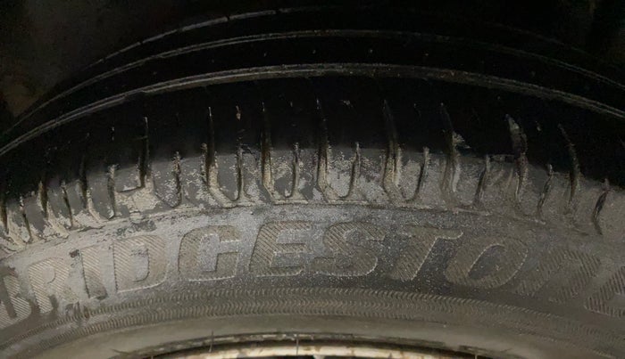 2016 Maruti Swift Dzire LXI (O), Petrol, Manual, 73,110 km, Left Rear Tyre Tread