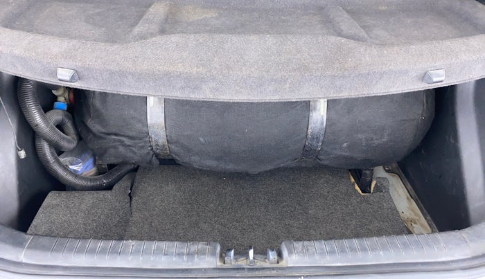 2018 Hyundai Elite i20 ASTA 1.2, CNG, Manual, 31,003 km, Boot Inside