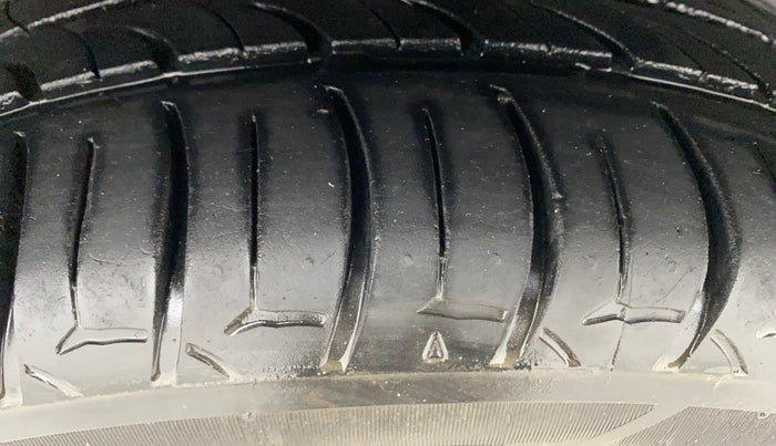 2015 Hyundai Elite i20 ASTA 1.2, Petrol, Manual, 44,632 km, Right Rear Tyre Tread