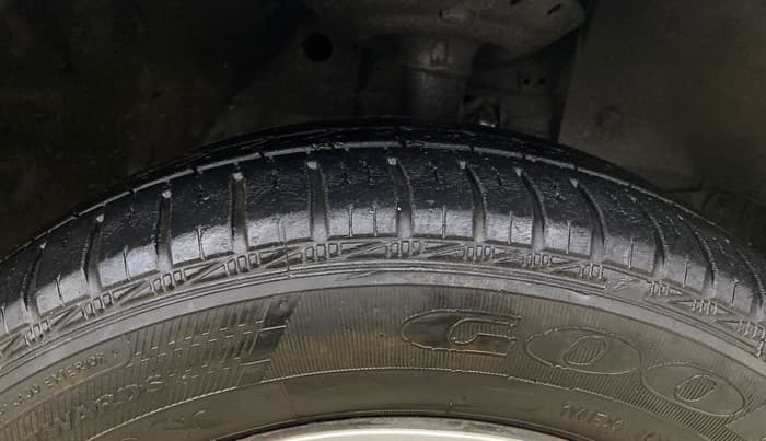 2013 Honda Amaze 1.2L I-VTEC S, Petrol, Manual, 89,395 km, Right Front Tyre Tread