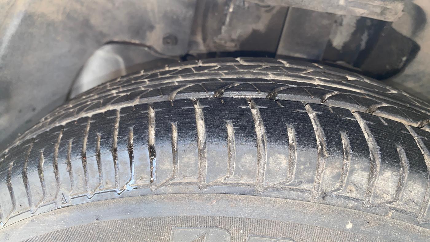 2018 Tata TIGOR XE PETROL, Petrol, Manual, 10,586 km, Left Front Tyre Tread
