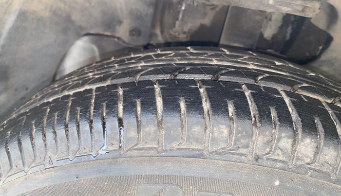 2018 Tata TIGOR XE PETROL, Petrol, Manual, 5,854 km, Left Front Tyre Tread