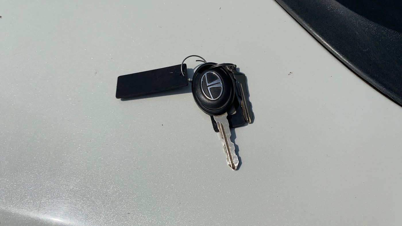 2018 Tata TIGOR XE PETROL, Petrol, Manual, 10,586 km, Key Close Up