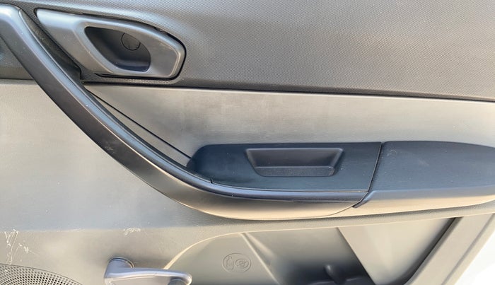 2018 Tata TIGOR XE PETROL, Petrol, Manual, 5,854 km, Driver Side Door Panels Control