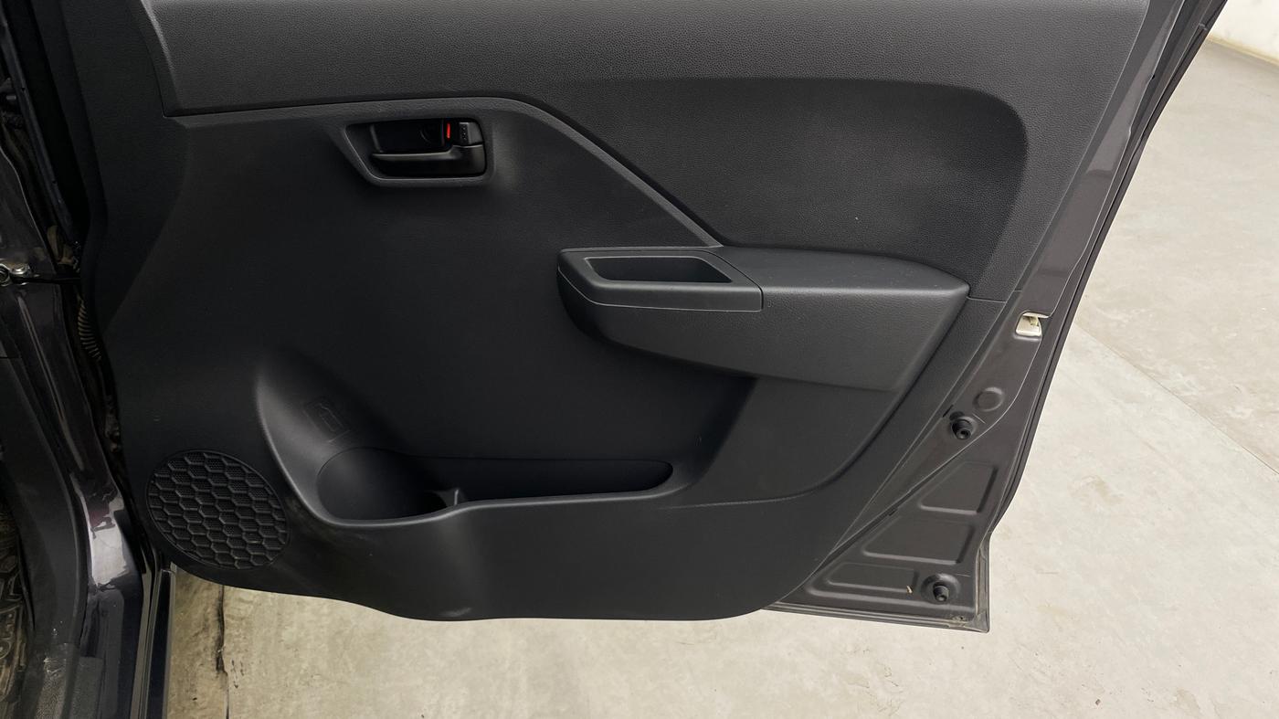 2024 Maruti Alto K10 VXI AMT, Petrol, Automatic, 14,740 km, Driver Side Door Panels Control