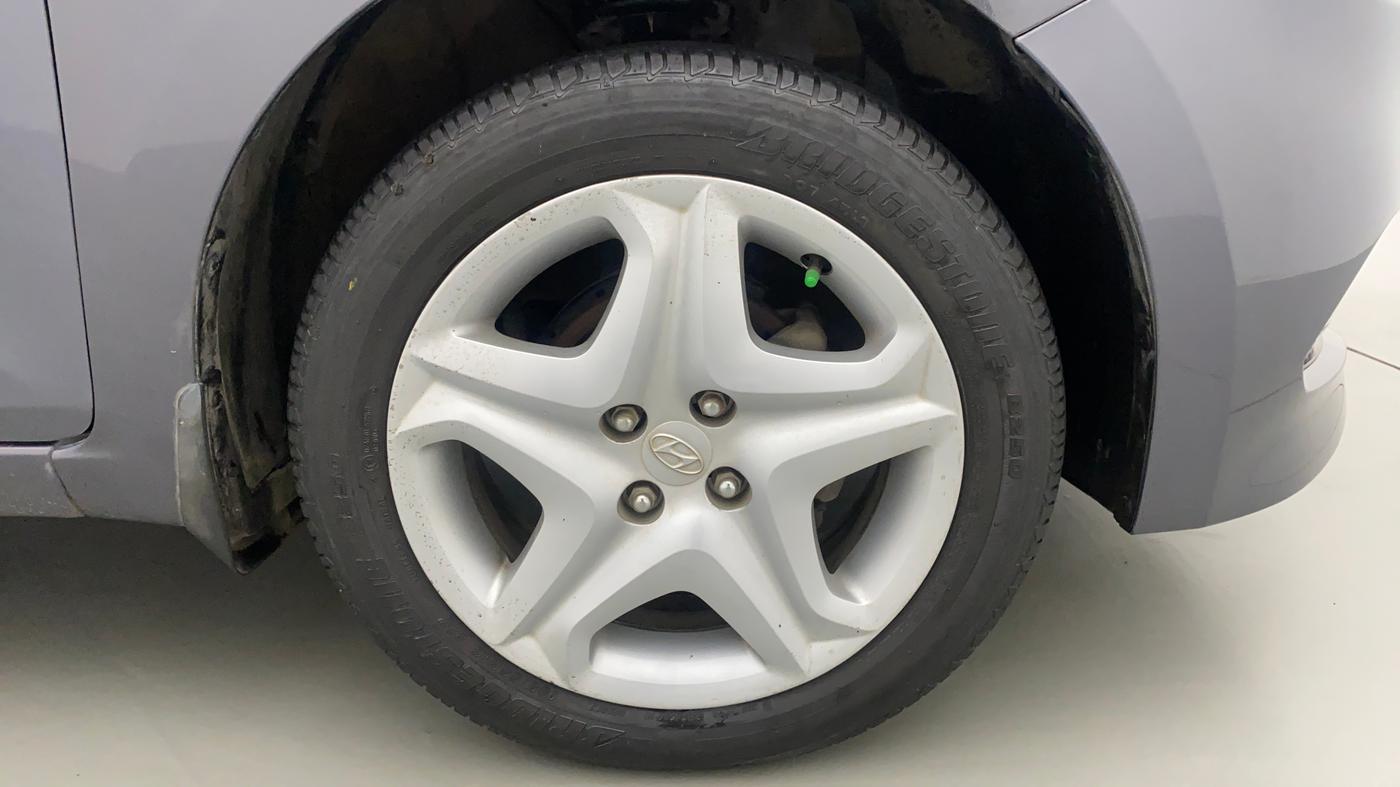 2017 Hyundai Elite i20 ASTA 1.2, Petrol, Manual, 26,471 km, Right Front Wheel