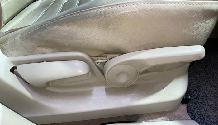 2014 Maruti Swift Dzire ZXI, Petrol, Manual, 42,162 km, Driver Side Adjustment Panel