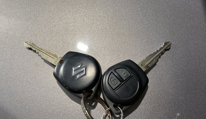 2014 Maruti Swift Dzire ZXI, Petrol, Manual, 42,162 km, Key Close Up