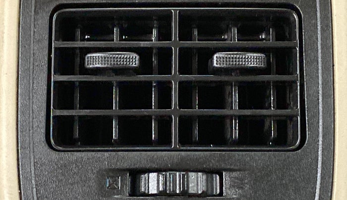 2018 Maruti Dzire VXI, CNG, Manual, 51,829 km, Rear AC Vents