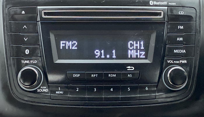 2018 Maruti Dzire VXI, CNG, Manual, 51,829 km, Infotainment System