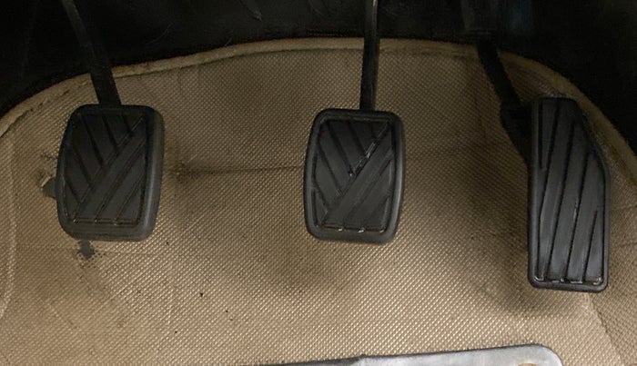 2018 Maruti Dzire VXI, CNG, Manual, 51,829 km, Pedals