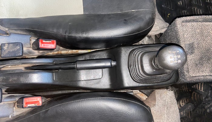 2017 Maruti Eeco 5 STR WITH A/C+HTR, CNG, Manual, 37,708 km, Gear Lever