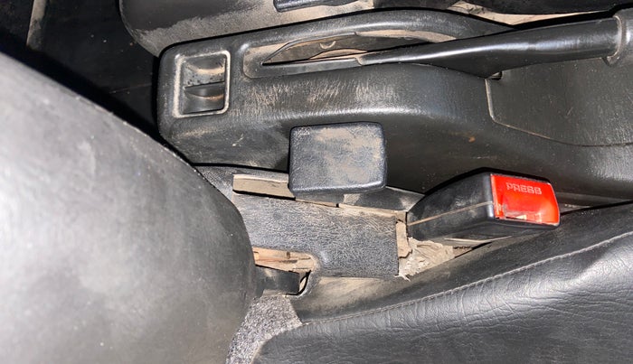 2017 Maruti Eeco 5 STR WITH A/C+HTR, CNG, Manual, 37,708 km, Driver Side Adjustment Panel