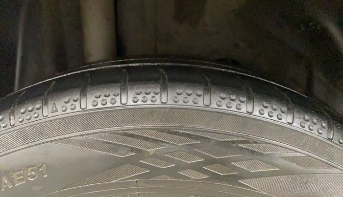 2020 Ford FREESTYLE TITANIUM PLUS 1.2 PETROL, Petrol, Manual, 1,17,947 km, Right Rear Tyre Tread