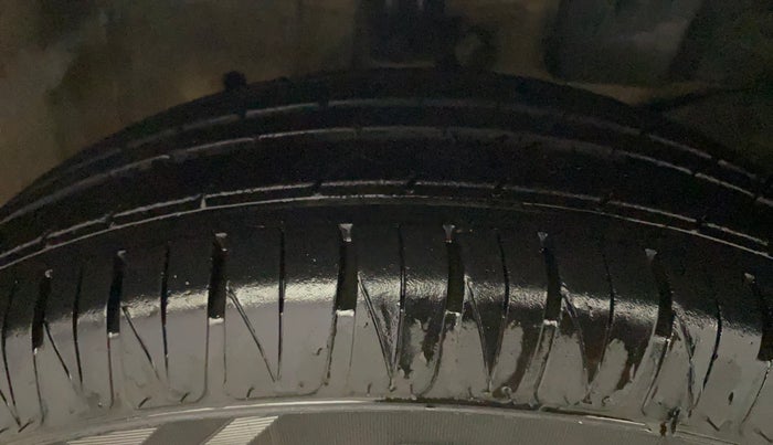 2019 Honda Amaze 1.2L I-VTEC VX CVT, Petrol, Automatic, 75,104 km, Right Front Tyre Tread