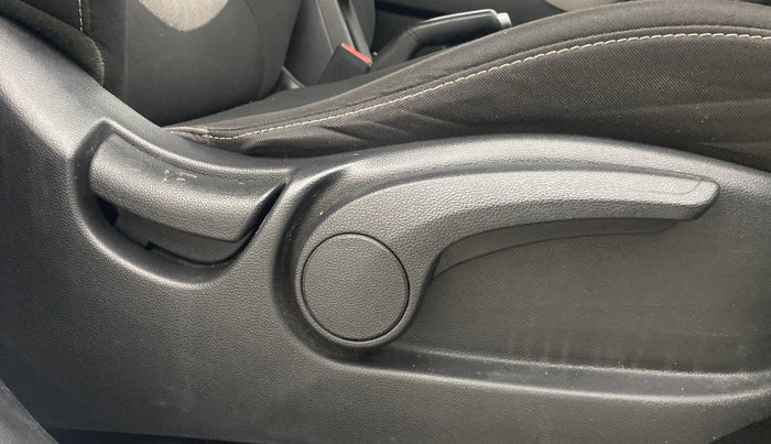 2019 Hyundai Creta SX AT 1.6 PETROL, Petrol, Automatic, 38,619 km, Driver Side Adjustment Panel