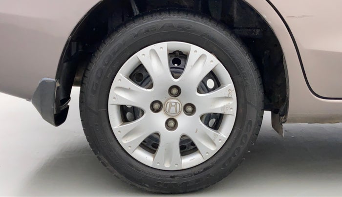 2013 Honda Amaze 1.2 SMT I VTEC, Petrol, Manual, 65,110 km, Right Rear Wheel