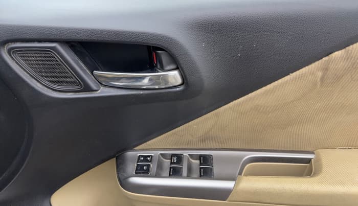 2015 Honda City 1.5L I-VTEC VX, Petrol, Manual, 93,455 km, Driver Side Door Panels Control