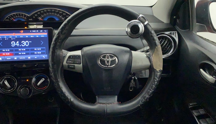 2014 Toyota Etios CROSS 1.4 VD, Diesel, Manual, 1,03,338 km, Steering Wheel Close Up