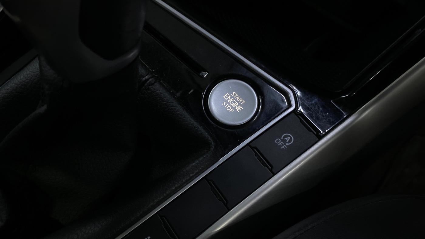 2024 Volkswagen VIRTUS TOPLINE TSI 1.0 AT, Petrol, Automatic, 53,700 km, Keyless Start/ Stop Button