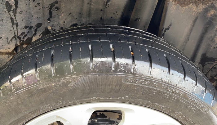 2023 Maruti Baleno ZETA 1.2 AGS, Petrol, Automatic, 28,659 km, Left Rear Tyre Tread