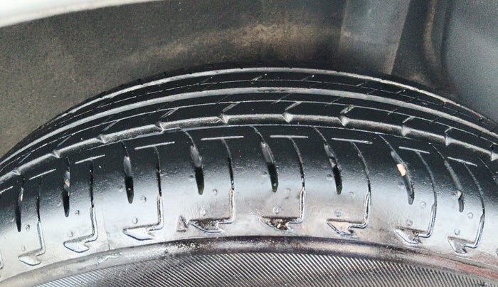 2023 Maruti IGNIS SIGMA 1.2, Petrol, Manual, 6,083 km, Left Rear Tyre Tread