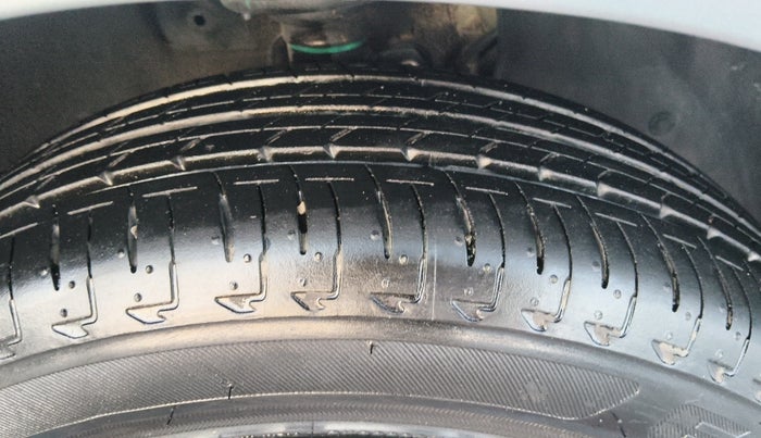 2023 Maruti IGNIS SIGMA 1.2, Petrol, Manual, 6,083 km, Right Front Tyre Tread