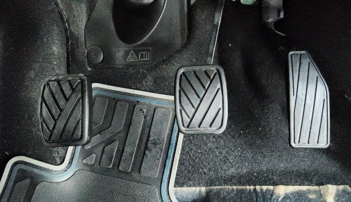 2023 Maruti IGNIS SIGMA 1.2, Petrol, Manual, 6,083 km, Pedals