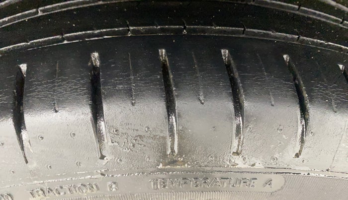 2019 Maruti Baleno ZETA PETROL 1.2, Petrol, Manual, 42,557 km, Right Rear Tyre Tread