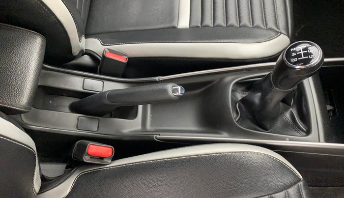 2019 Maruti Baleno ZETA PETROL 1.2, Petrol, Manual, 42,557 km, Gear Lever