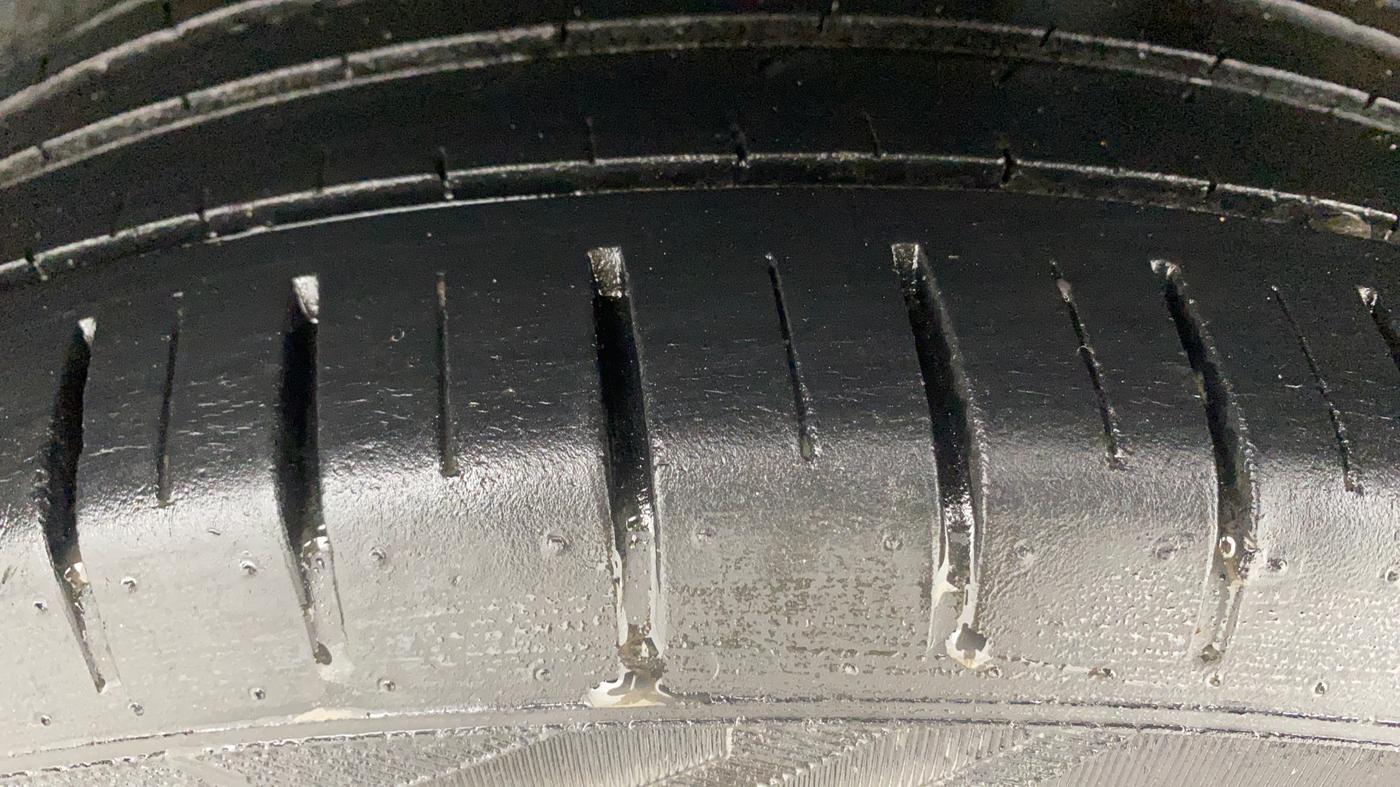 2019 Maruti Baleno ZETA PETROL 1.2, Petrol, Manual, 42,557 km, Left Rear Tyre Tread