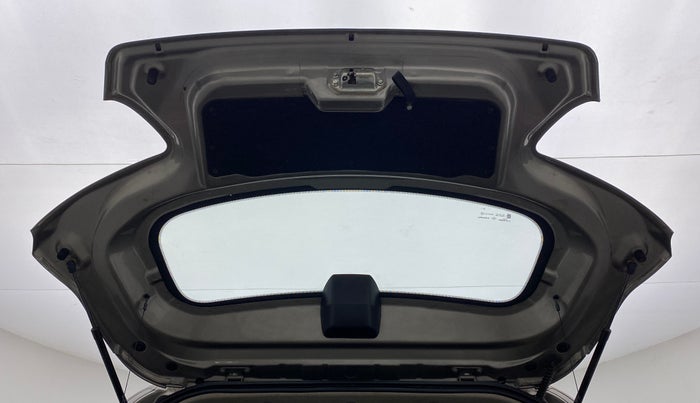 2017 Mahindra Kuv100 K4 6 STR, Petrol, Manual, 50,063 km, Boot Door Open