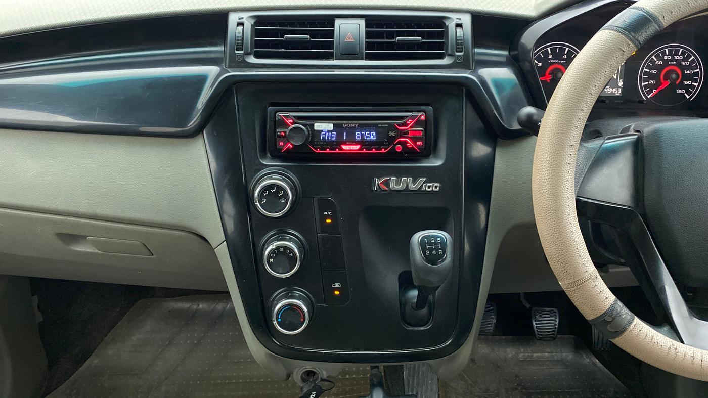 2017 Mahindra Kuv100 K4 6 STR, Petrol, Manual, 50,063 km, Air Conditioner