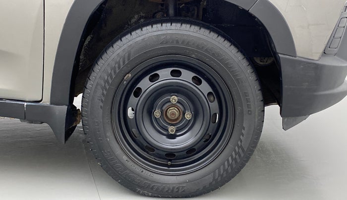 2017 Mahindra Kuv100 K4 6 STR, Petrol, Manual, 50,063 km, Right Front Wheel