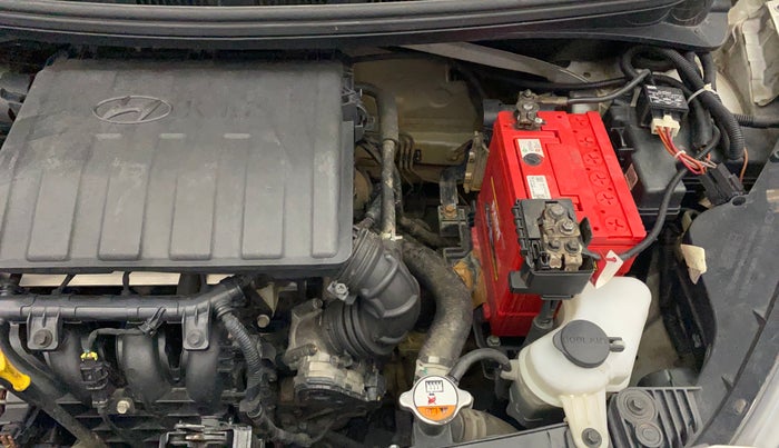 2015 Hyundai Xcent S 1.2, Petrol, Manual, 1,00,905 km, Engine View - Left
