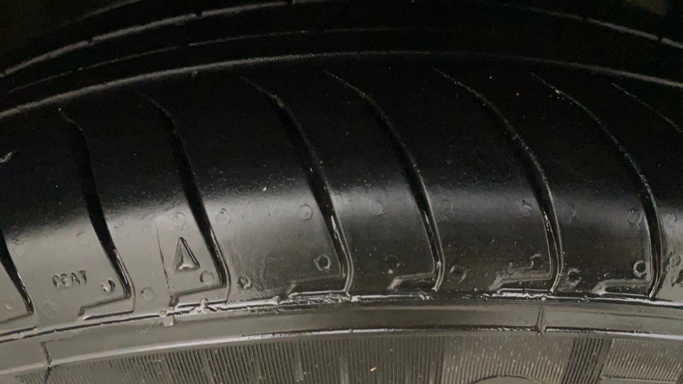 2024 Hyundai EXTER SX (O) Connect 1.2 AMT Knight Edition, Petrol, Automatic, 4,295 km, Right Front Tyre Tread