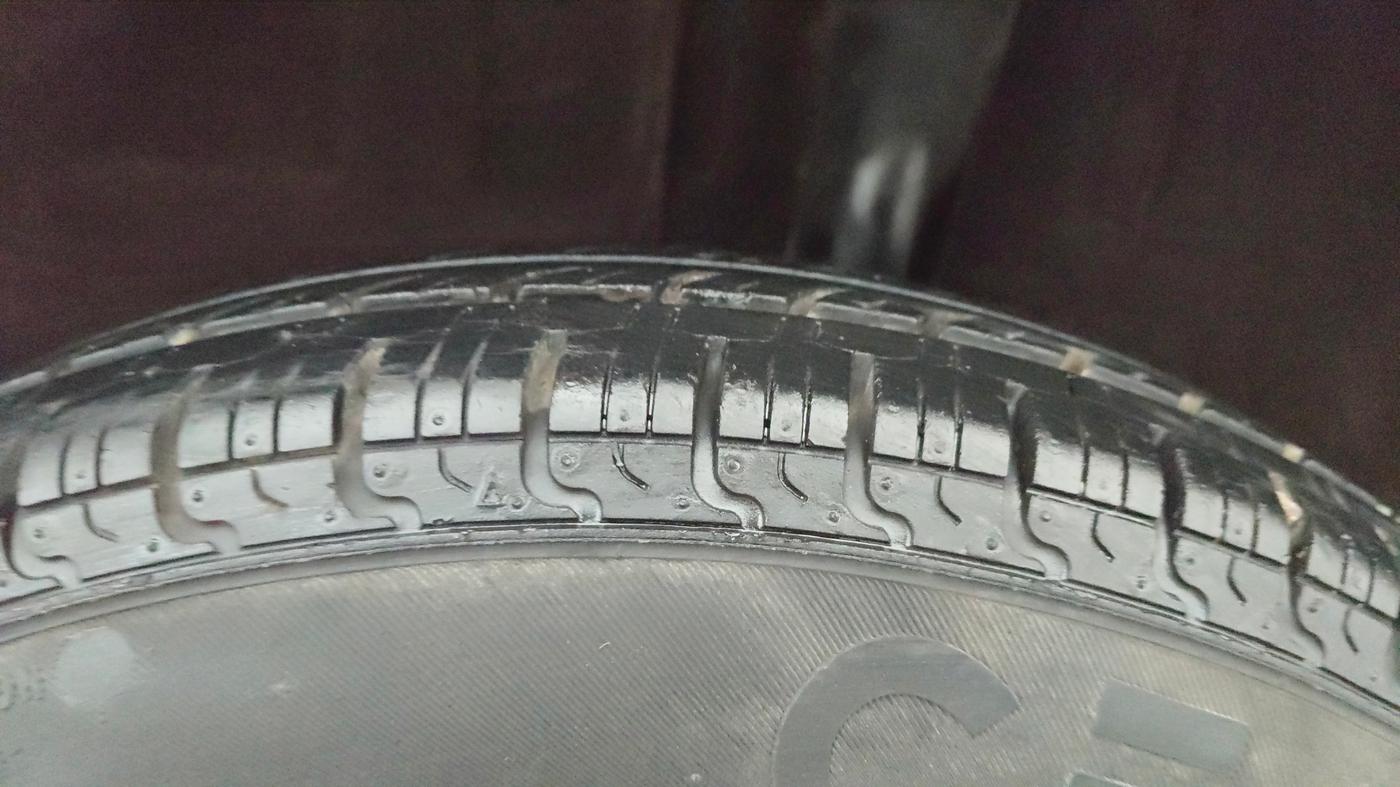 2016 Renault Kwid RXT 0.8, Petrol, Manual, 38,506 km, Left Rear Tyre Tread