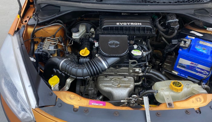 2017 Tata Tiago XZ PETROL, Petrol, Manual, 29,339 km, Engine View - Right
