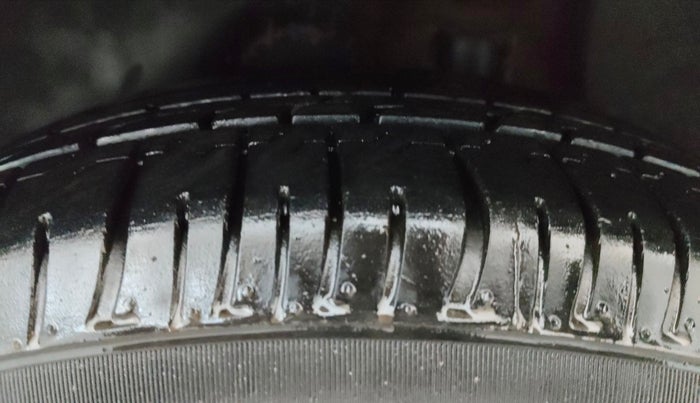 2017 Hyundai Creta E PLUS 1.6 PETROL, Petrol, Manual, 71,279 km, Left Rear Tyre Tread