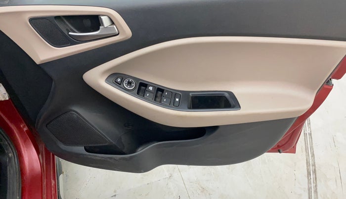 2019 Hyundai Elite i20 SPORTZ PLUS 1.2, Petrol, Manual, 37,761 km, Driver Side Door Panels Control