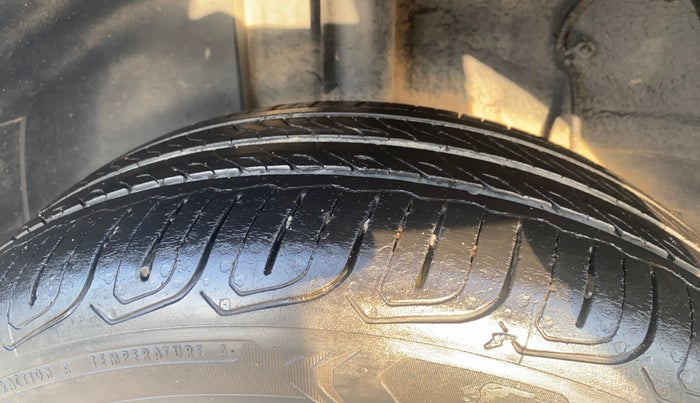 2022 Tata ALTROZ XT DIESEL, Diesel, Manual, 32,769 km, Right Rear Tyre Tread