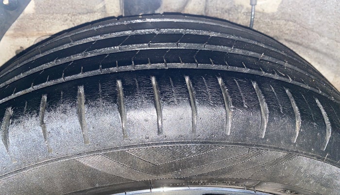 2015 Hyundai Elite i20 ASTA 1.4 CRDI, Diesel, Manual, 71,195 km, Right Rear Tyre Tread