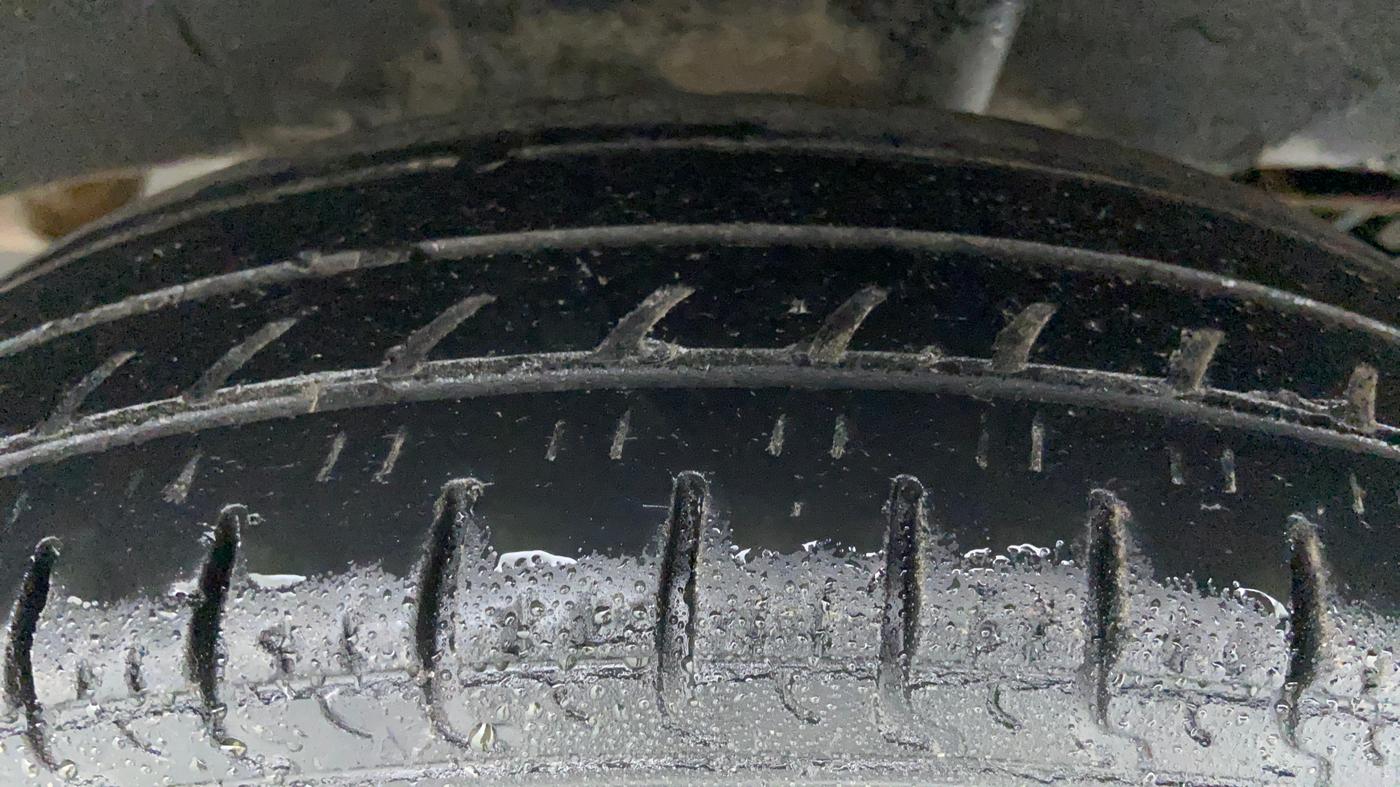 2019 Renault Kwid RXT 0.8, Petrol, Manual, 49,984 km, Left Rear Tyre Tread